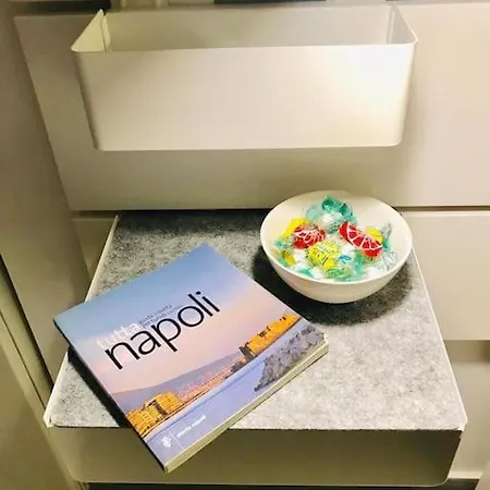Appartamento La Casa di Litz Napoli Esterno foto